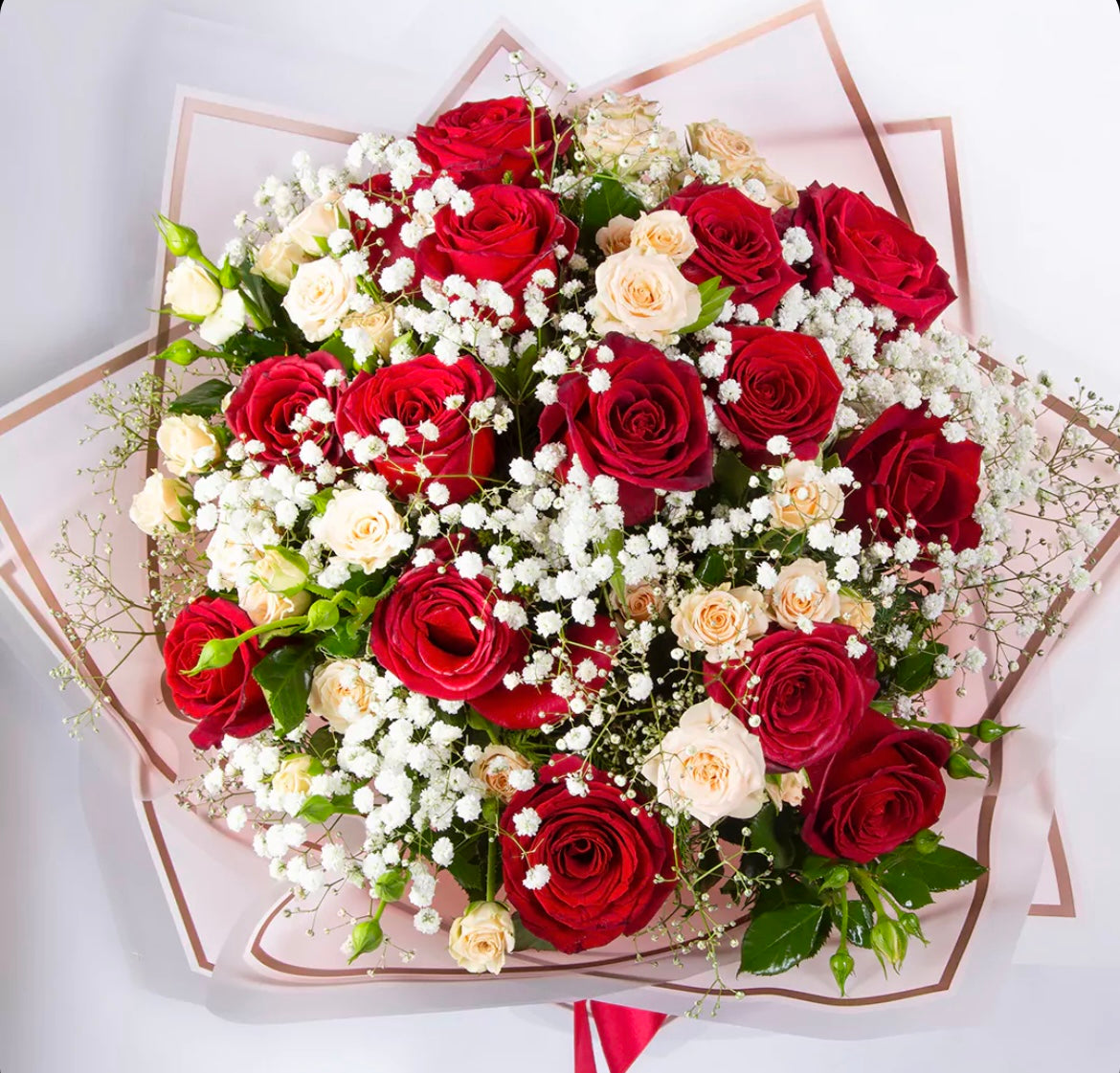 Red Roses & Baby Roses & Baby’s Breath